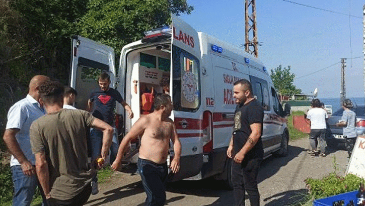 13 yaşındaki Hüseyin, denize kaçan topunu almak isterken kalp krizi geçirdi