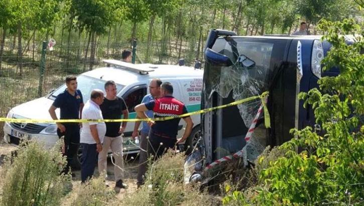 Çanakkale’de tur otobüsü devrildi: 1 ölü, 54 yaralı