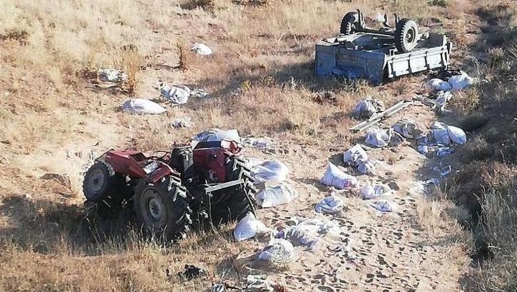 Korkunç kaza! Traktör şarampole devrildi: 2 ölü, 1 yaralı