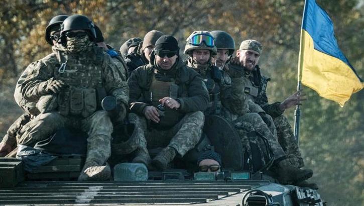 Ukrayna ordusu Luhansk'a girdi