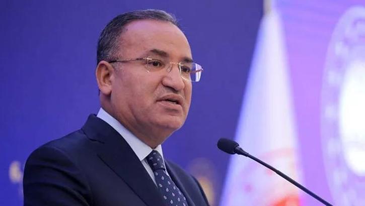 Başörtüsü için yasa teklifi! Bakan Bozdağ pazartesi gününü işaret etti
