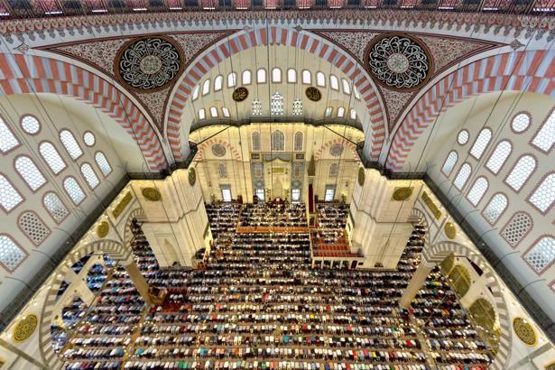 20 Ocak 2023 Cuma namazı saat kaçta, ne zaman kılınacak? Öğlen ezanı saat kaçta okunacak, Cuma namazı saat kaçta kılınacak?