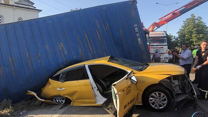 Zincirleme Kazaya Neden Oldu, çok ölü Olmasından Korkup Kaçtı - Gündem ...