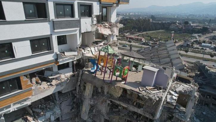 Müteahhit deprem sabahı kaçtı! Kolonları kesme sebebi şoke etti