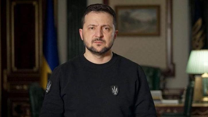 Zelenskiy'den Bahmut açıklaması: Savunmaya devam edeceğiz