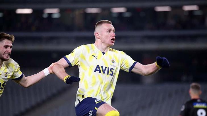 Fenerbahçe'ye Attila Szalai'den kötü haber!