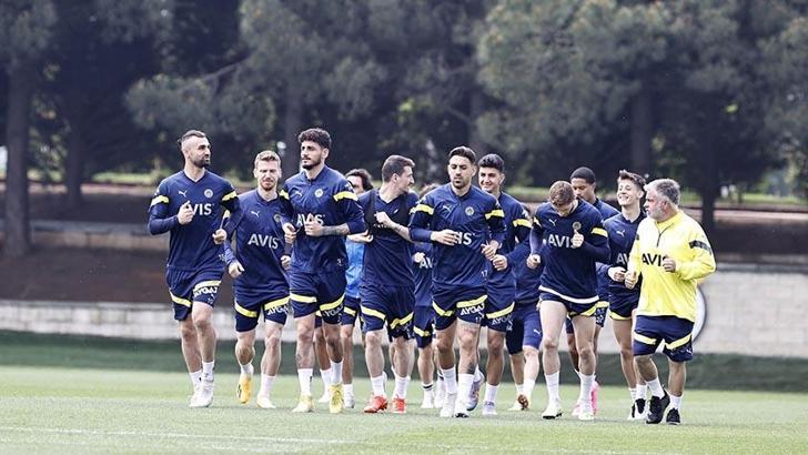 Fenerbahçe, Sivasspor mesaisine devam etti