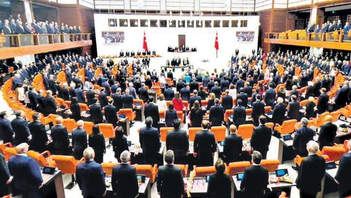 Meclis'te 28. dönem başladı, vekiller yemin etti