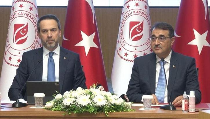 Enerji Bakanlığı'nda devir teslim töreni! Alparslan Bayraktar görevi devraldı