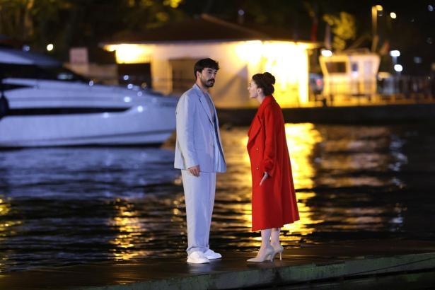 Kraliçe'nin mutlu sonu! Kraliçe 11. final bölümünde neler oldu?