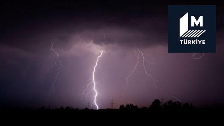 Dünya'daki yıldırım şovu uzaydan görüntülendi