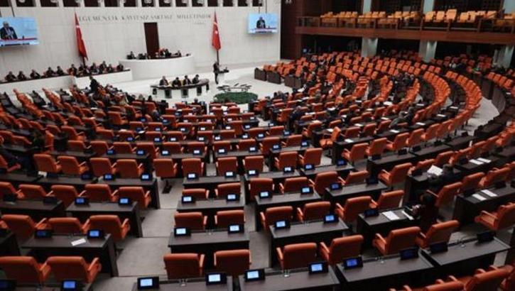 Emeklilerin merakla beklediği zam görüşmesi ertelendi