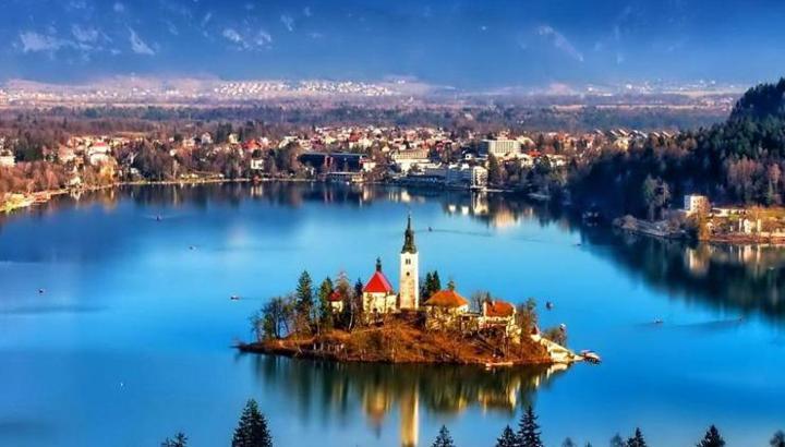 Slovenya nerede, haritası ve komşuları! Slovenya bayrağı, para birimi... Slovenya gezilecek yerler!