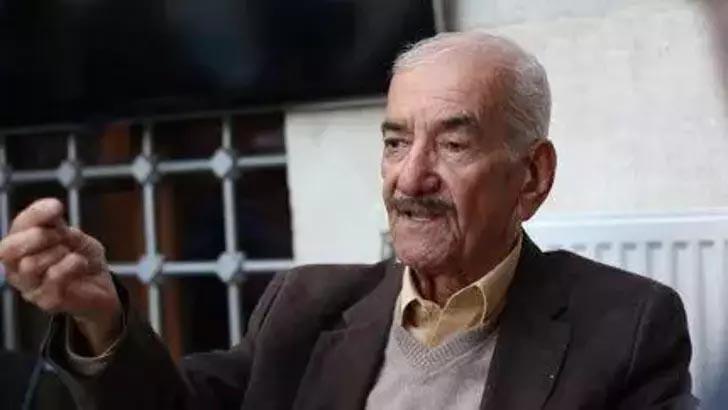 Ünlü senarist Safa Önal hayatını kaybetti