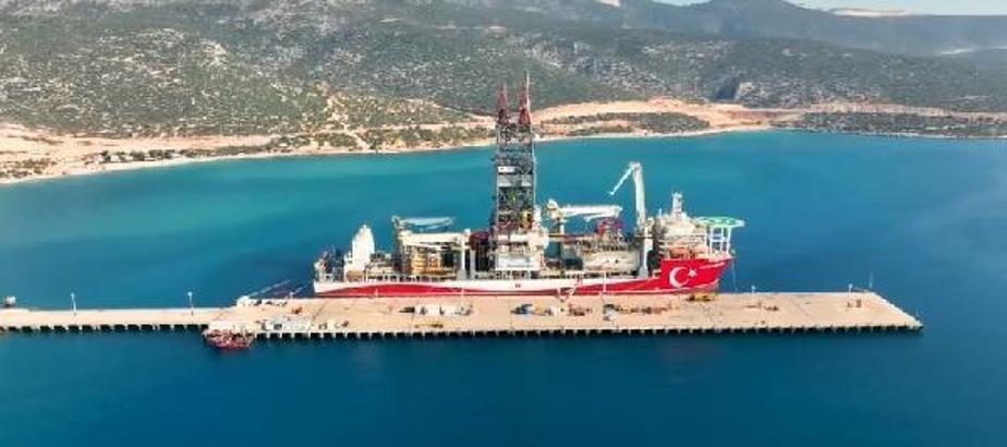 Bakan Bayraktar'dan 'Abdülhamid Han Sondaj Gemisi' paylaşımı