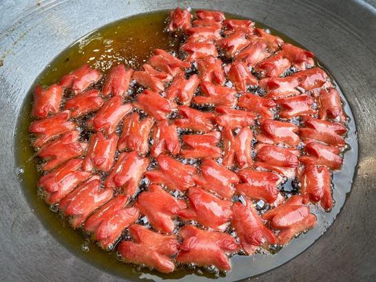 Dünya Sağlık Örgütü  2015'ten beri kanserojen olduğunu söylüyor! Biz hala severek tüketiyoruz...