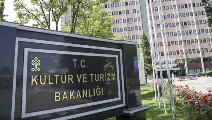 Kültür ve Turizm Bakanlığı, Altın Portakal Film Festivali'nden çekildi