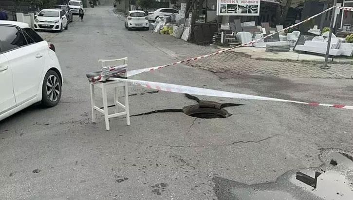 Ümraniye’de rögarda patlama! 'Bomba zannettik'