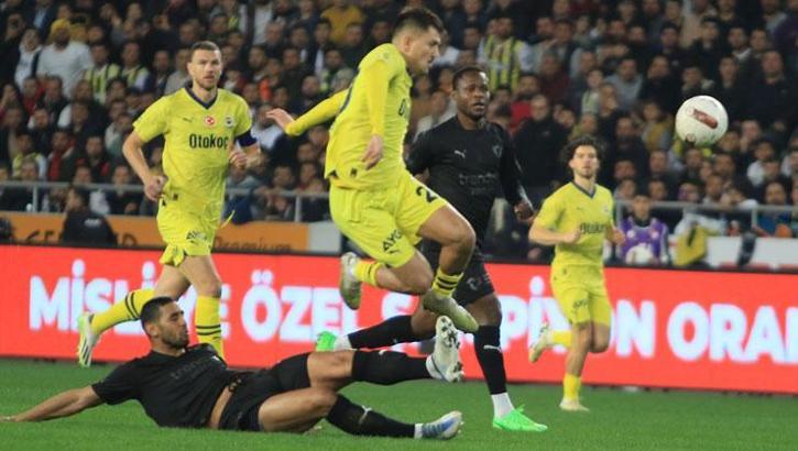 Fenerbahçe Hatayspor maçında 3 puan 2 golle geldi