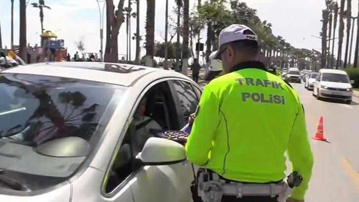 Bayram tatilinin bilançosu ağır oldu: 7 günde 4 bin 370 trafik kazası, 55 can kaybı