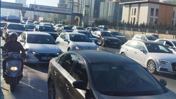İstanbul normale döndü! Bayram dönüşü trafik yoğunluğu