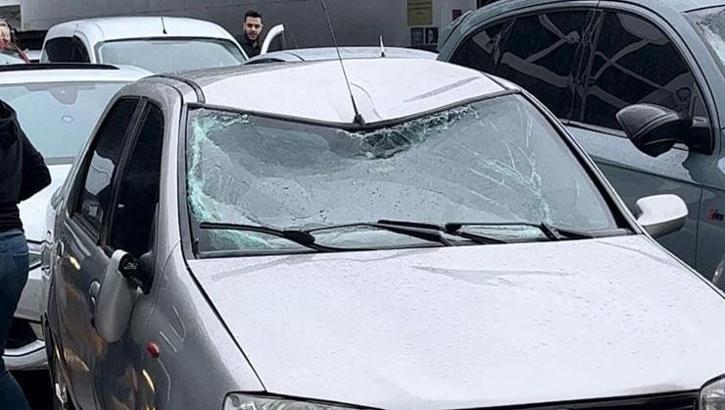 Yalova-Yenikapı Feribotu’nda korku dolu anlar! Araçların camları kırıldı