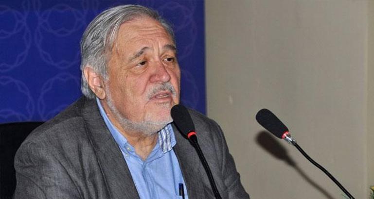 İlber Ortaylı uçakta rahatsızlandı!
