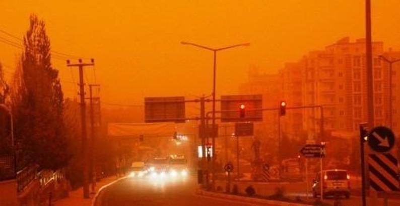 Çöl tozu sanıldığı kadar zararlı değil! Uzman isim açıkladı: Yaşamın olmazsa olmazıdır