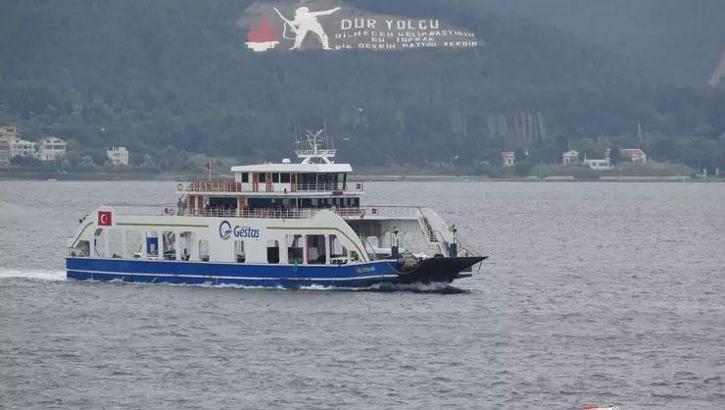 Çanakkale'de Gökçeada feribot seferlerine 'fırtına' engeli