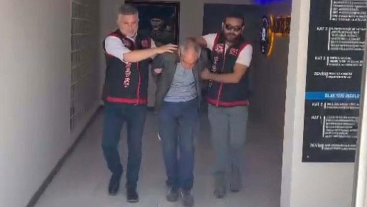 Tartıştığı oğlunu ekmek bıçağıyla öldüren baba kahvehanenin tuvaletinde yakalandı