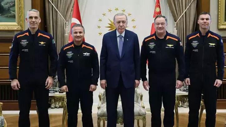 Cumhurbaşkanı Erdoğan, Ax-3 Uzay Misyonu mürettebatını kabul etti