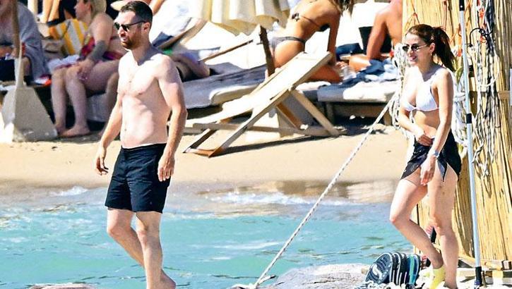 Oğulcan Engin'in sevgilisi İlayda Alişan'ın Çeşme tatili