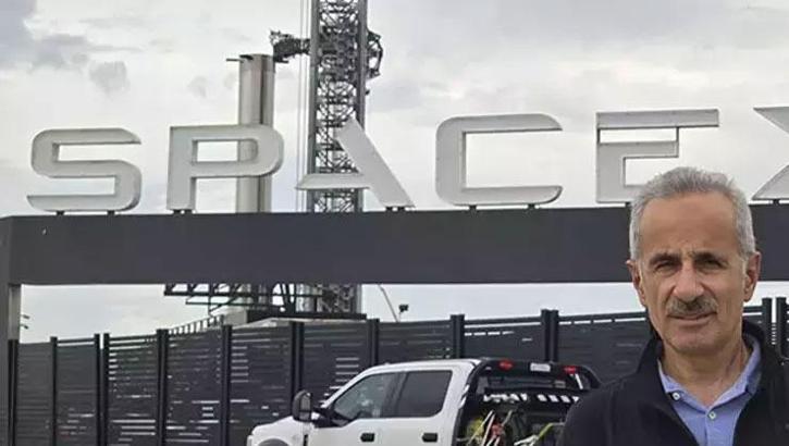 Bakan Uraloğlu'ndan, SpaceX’in üretim ve fırlatma tesisine inceleme