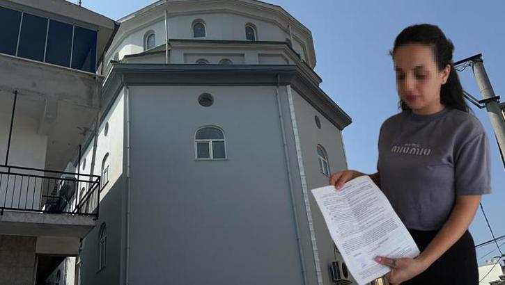 Eski eşinin ölmeden selasını okuttu, mahalle karıştı! Bir de videoya almış