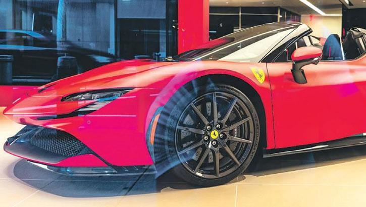 Maliye'den lüks araç sahibine sıkı takip