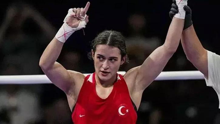 Türk boksör yarı finale yükseldi! 2024 Paris Olimpiyatları'nda milli heyecan: Esra Yıldız Kahraman madalyayı garantiledi