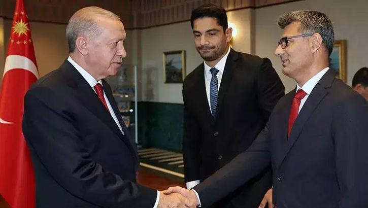 Cumhurbaşkanı Erdoğan, sporcular ve askerleri kabul etti