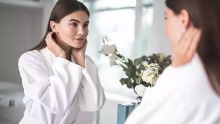 Estetik cerrahı uyardı! Yüz ve alın ölçüleri dikkate alınmalı