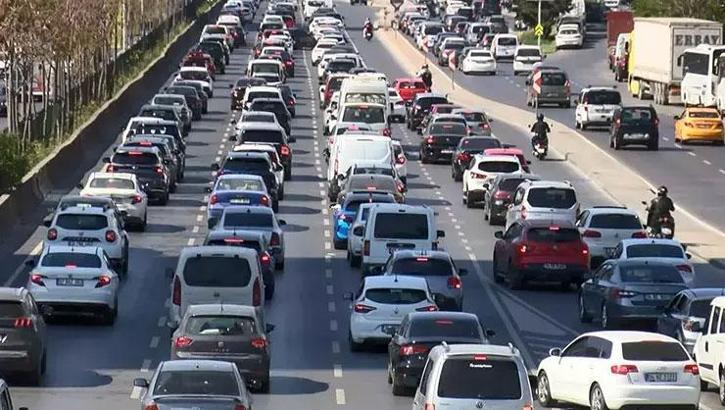 İstanbul'da trafik yoğunluğu yüzde 56'ya ulaştı.