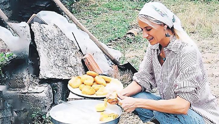 Evlilik teklifi yağdı