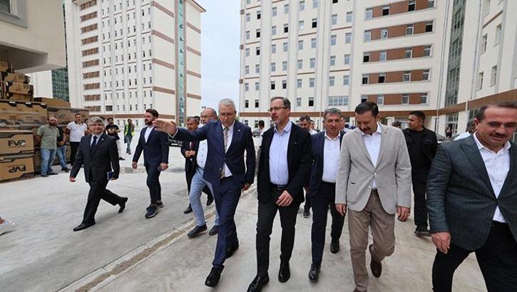 Mehmet Kasapoğlu: Yurtlarımızdaki kapasite artışı gurur verici