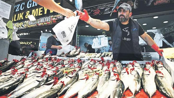 Dolaplara ucuz palamut