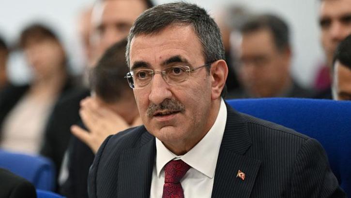 Cumhurbaşkanı Yardımcısı Yılmaz, 2025 yılı bütçesini sundu: Türkiye ekonomisi etkileyici bir büyüme performansı sergiledi