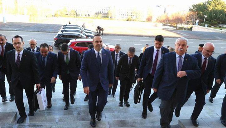Bakan Kacır'dan Veli Ağbaba'ya videolu 'Togg' yanıtı!