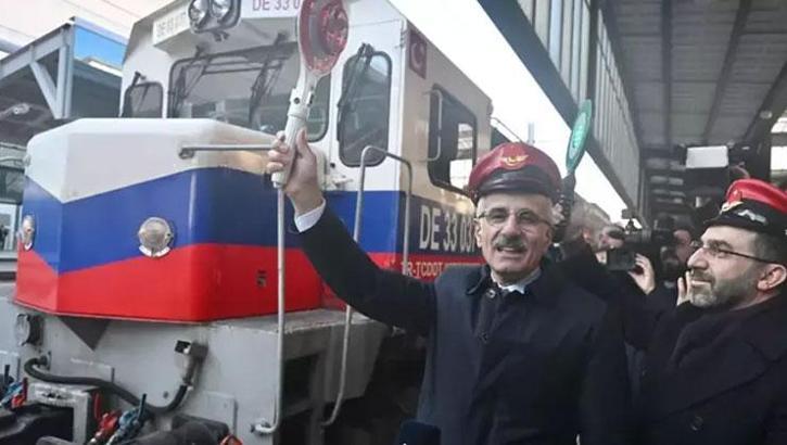 Turizmin lokomotifi yola çıktı! Bakan Uraloğlu: 60 sefer yapılacak