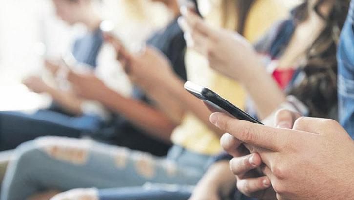 Brezilya'da okullarda cep telefonu yasak