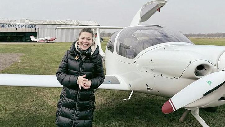 On parmağında on marifet! Bu seferde pilot olacak