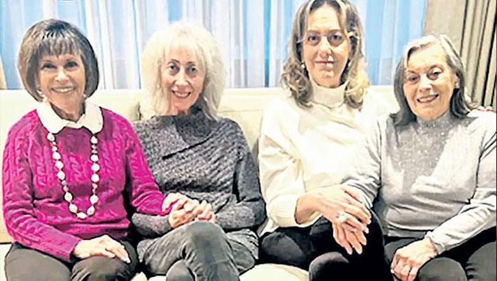 75 yıllık arkadaşı kardeşi çıktı