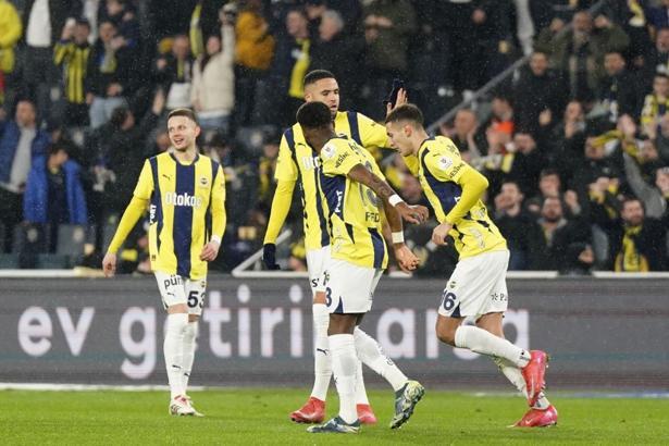 Fenerbahçe, Rangers'a diş geçiremedi, avantajı kaybetti