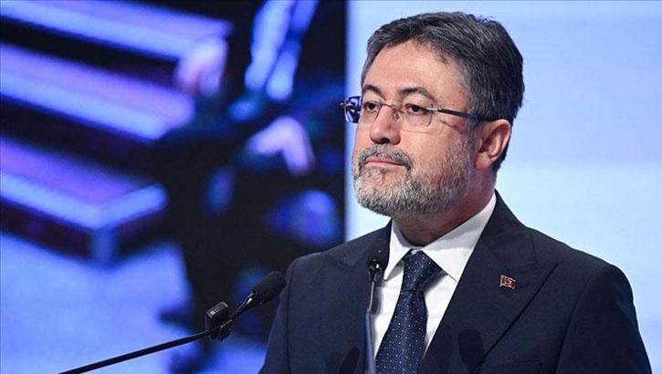 Bakan Yumaklı'dan sahipsiz köpeklerle ilgili açıklama: Yaptırım uygulanacak